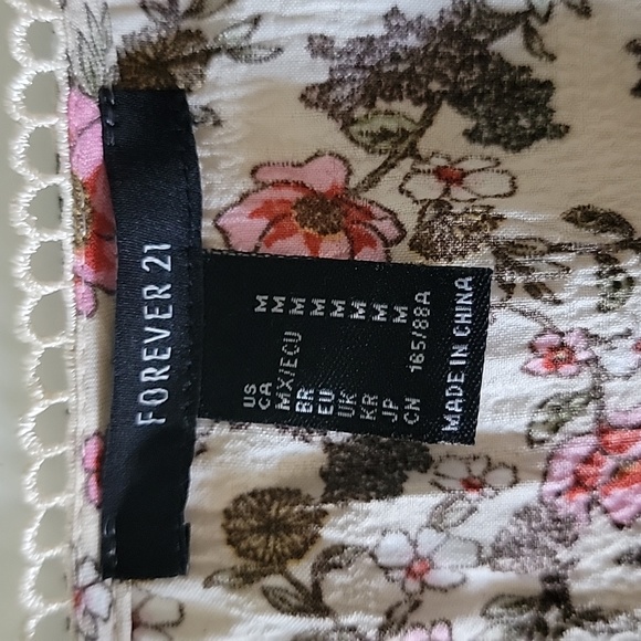 Forever 21 Floral Print Crop Top Sz. M - Picture 4 of 7